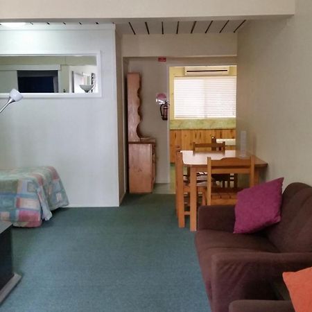 Clifford Park Motor Inn Toowoomba Quarto foto